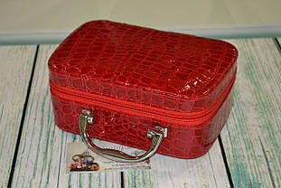 Набір для шиття (дорожній швейний набір у валізці), колір червоний