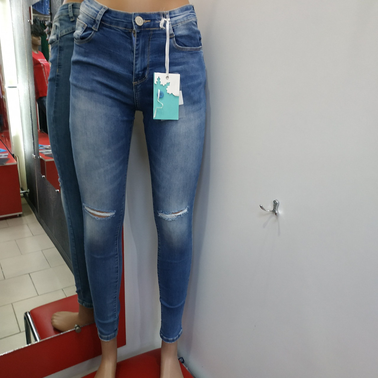 Джинси жіночі американка стрейч рване коліно завужені S блакитні, фото 1