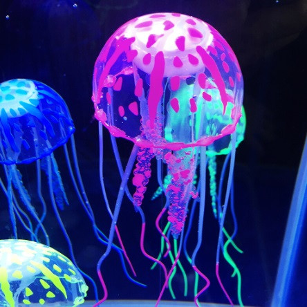 Медуза в аквариум фиолетовая - диаметр шапки около 9,5см, длина около 18см, силикон, (в темноте не светится) - фото 2 - id-p1219788673