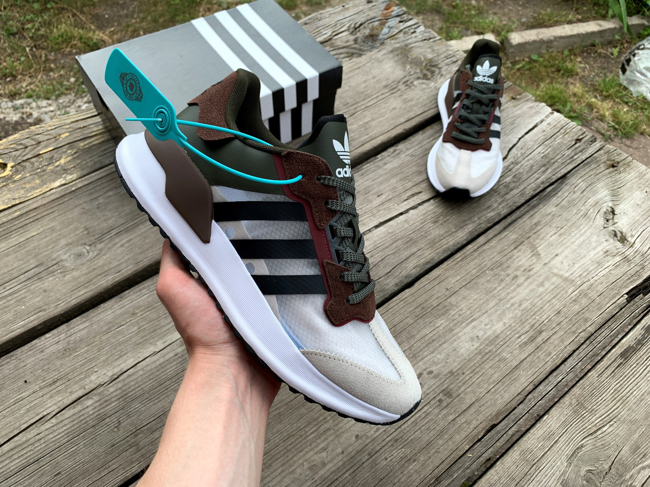 Чоловічі кросівки Adidas Brown Army-Green