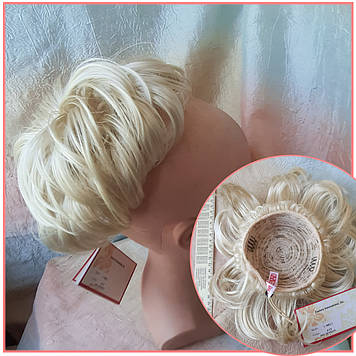 Шиньйон-бабетта на гульку короткий на гребінцях блонд KELI-613