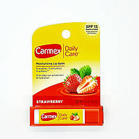 Бальзам для губ клубника в стике Carmex Lip Balm Strawberry Stick whith SPF 15