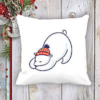 Подушка с новогодним принтом Белый медведь в шапке