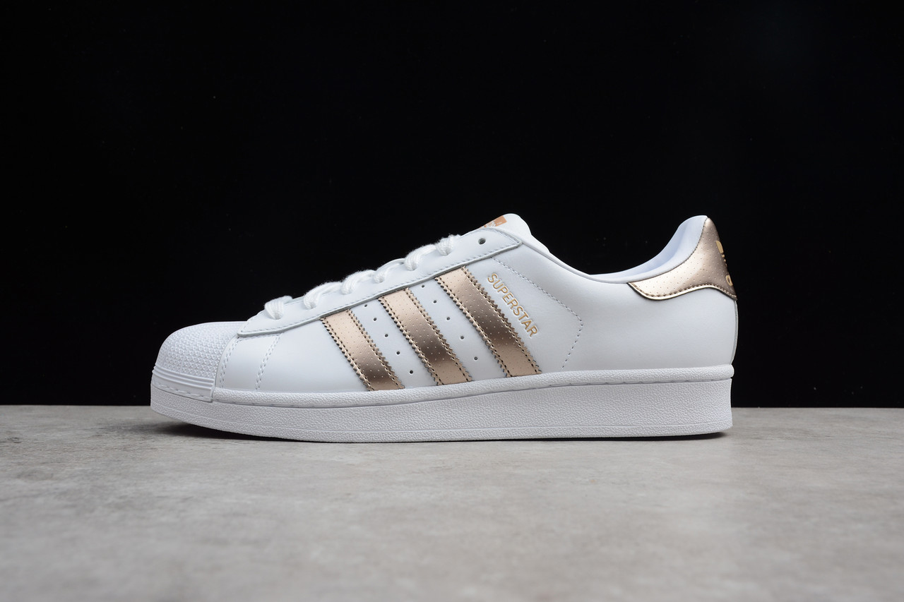 Кросівки жіночі Adidas Superstar / ADM-3379