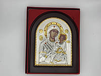 Икона Божьей Матери с младенцем в деревянной рамке