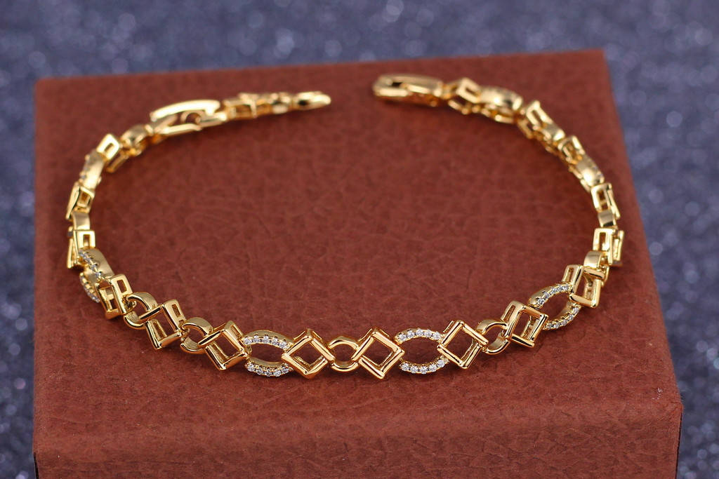 

Браслет Xuping Jewelry геометрия ромбы с овалами 17.5 см 6 мм золотистый