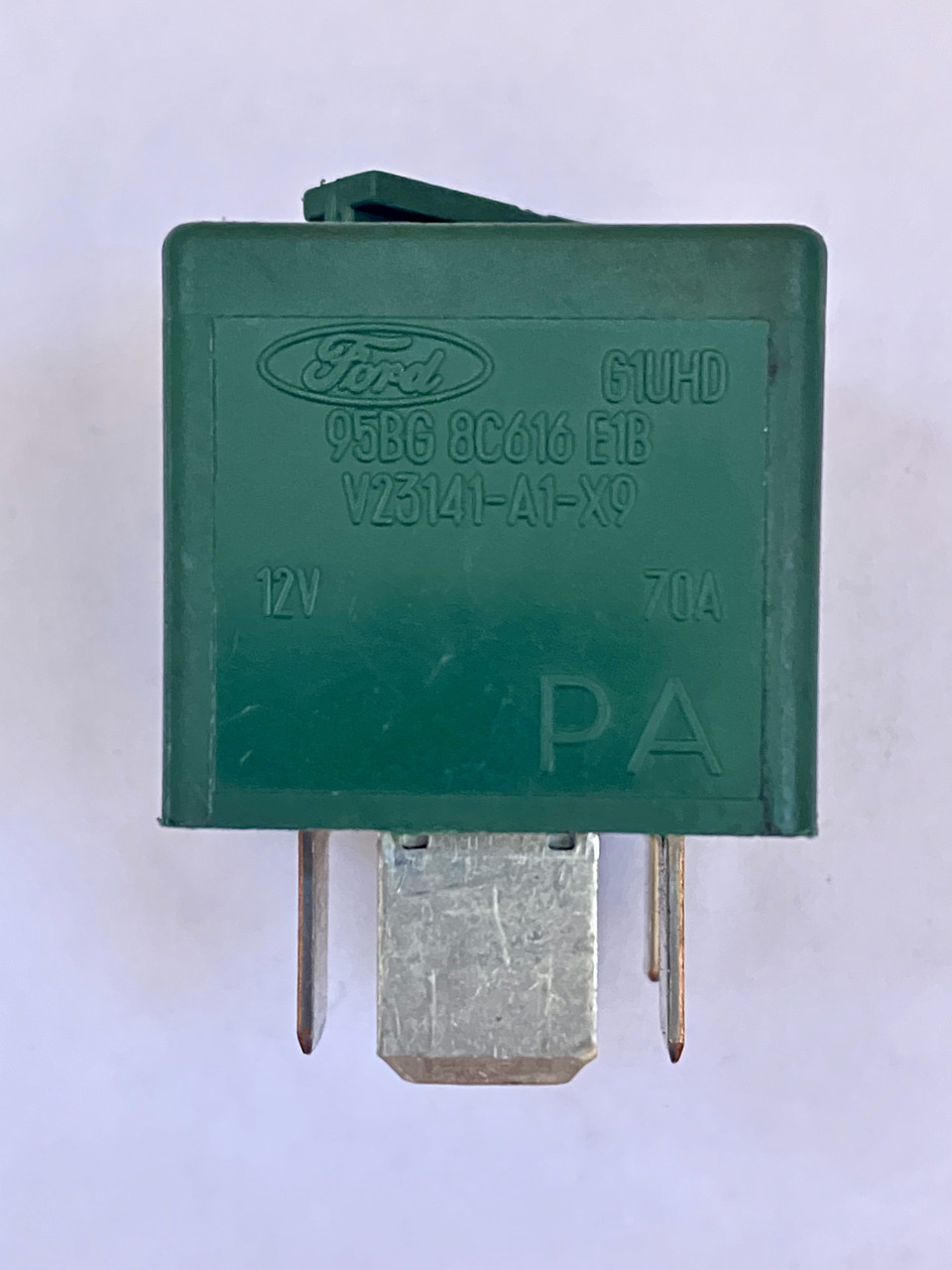 Автомобільне реле б/у 95BG8C616E1B / V23141-A1-X9 / 95BG 8C616 E1B / G1UHD 12V 70A Ford