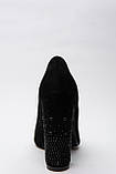 Туфлі човника жіночі чорні замшеві на стійкому підборі з камінчиками 10 см, фото 6