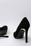 Туфлі човники жіночі чорні на золотому підборі на шпильці замшеві 10 см, фото 5