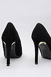 Туфлі човники жіночі чорні на золотому підборі на шпильці замшеві 10 см, фото 7