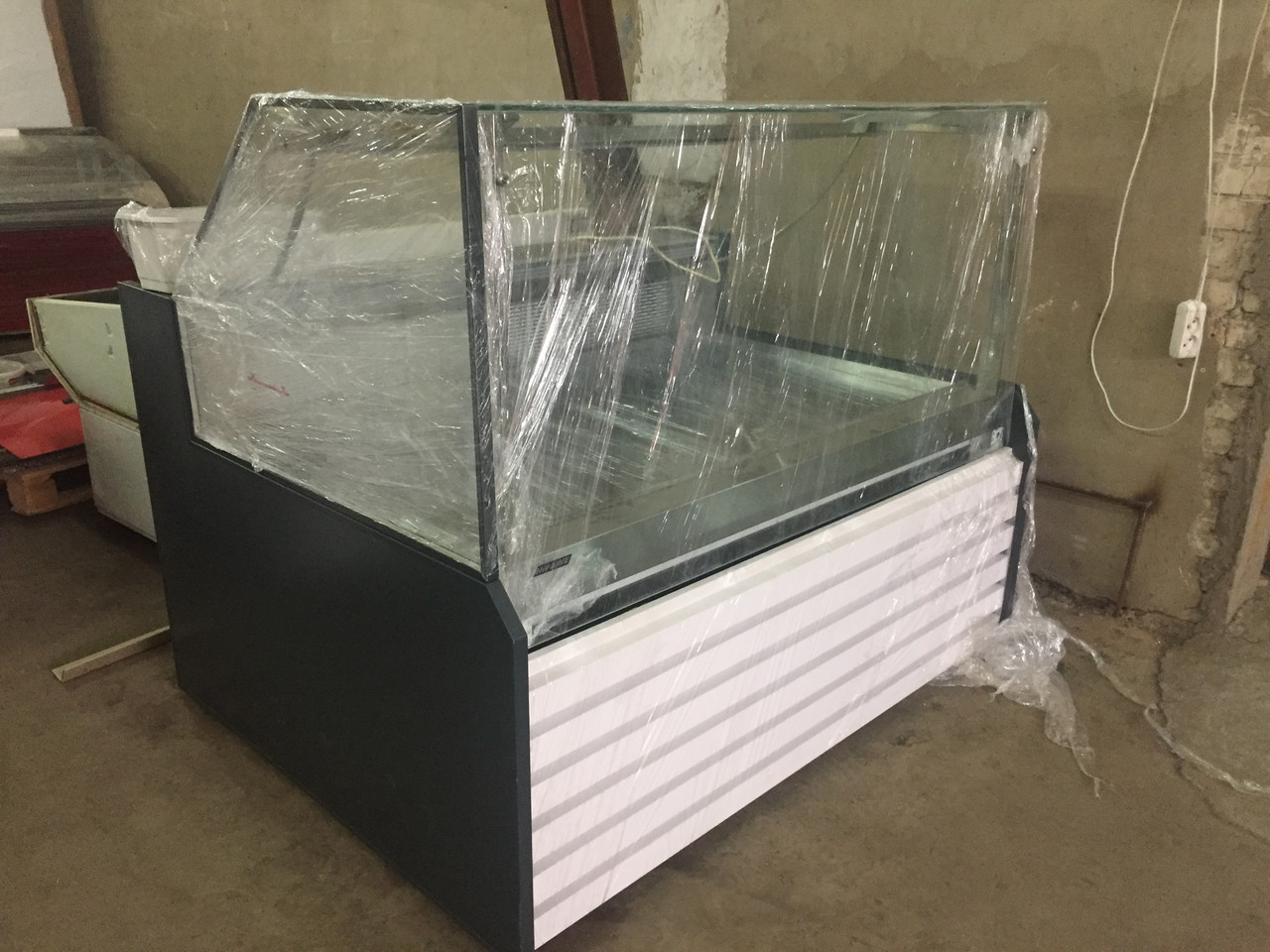 Холодильна вітрина Міссурі А (MISSOURI А) cube