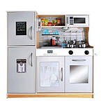 Дитяча кухня KRUZZEL 22115 Світло-коричнева/сіра Деревяна велика ігрова кухня +посуд +світло +звукові ефекти, фото 3