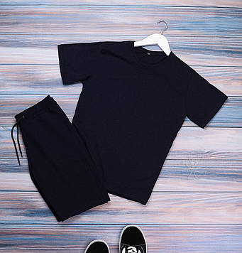 Літній чоловічий чорний комплект — шорти та футболка/ Літні комплекти для чоловіків без принтів
