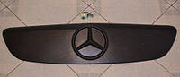 Заглушка решетки радиатора Mercedes Sprinter CDI Мерседес Спринтер с 2006 по 2012 г.в Утеплитель
