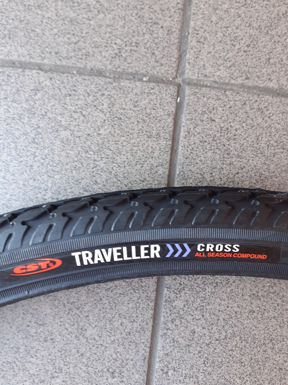 Покришка велосипедна cst (40 *622)