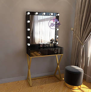 Гримерка, стіл для макіяжу на металевому каркасі, ноги лофт золото.