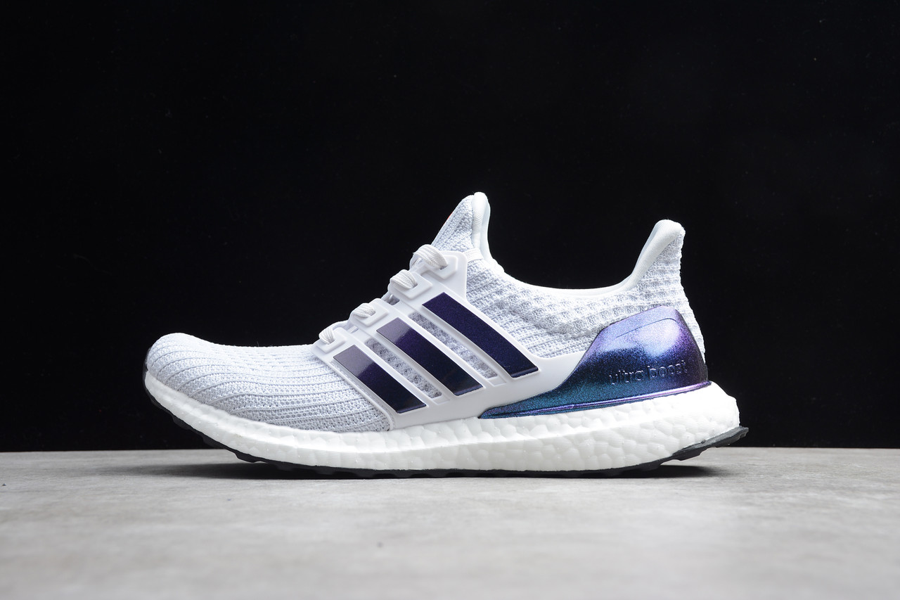 Кросівки чоловічі Adidas Ultra Boost 4.0 / ADM-3474