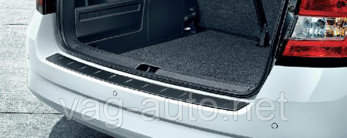 Накладка на задній бампер Skoda Fabia Combi III