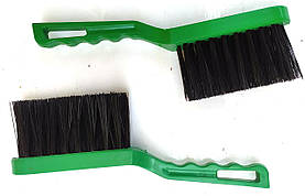 Щітка для змітання жорстка з пластиковою ручкою 24.5*3.5 см (ворс 5 см, 5 рядів) (ПП КВВ)