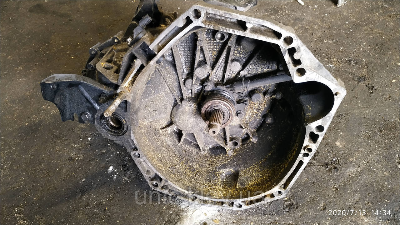 КПП 6-ти ступ. 1.5 dсi Рено Сценік 3 б/в (TL4A027, 8200753949, S026306)