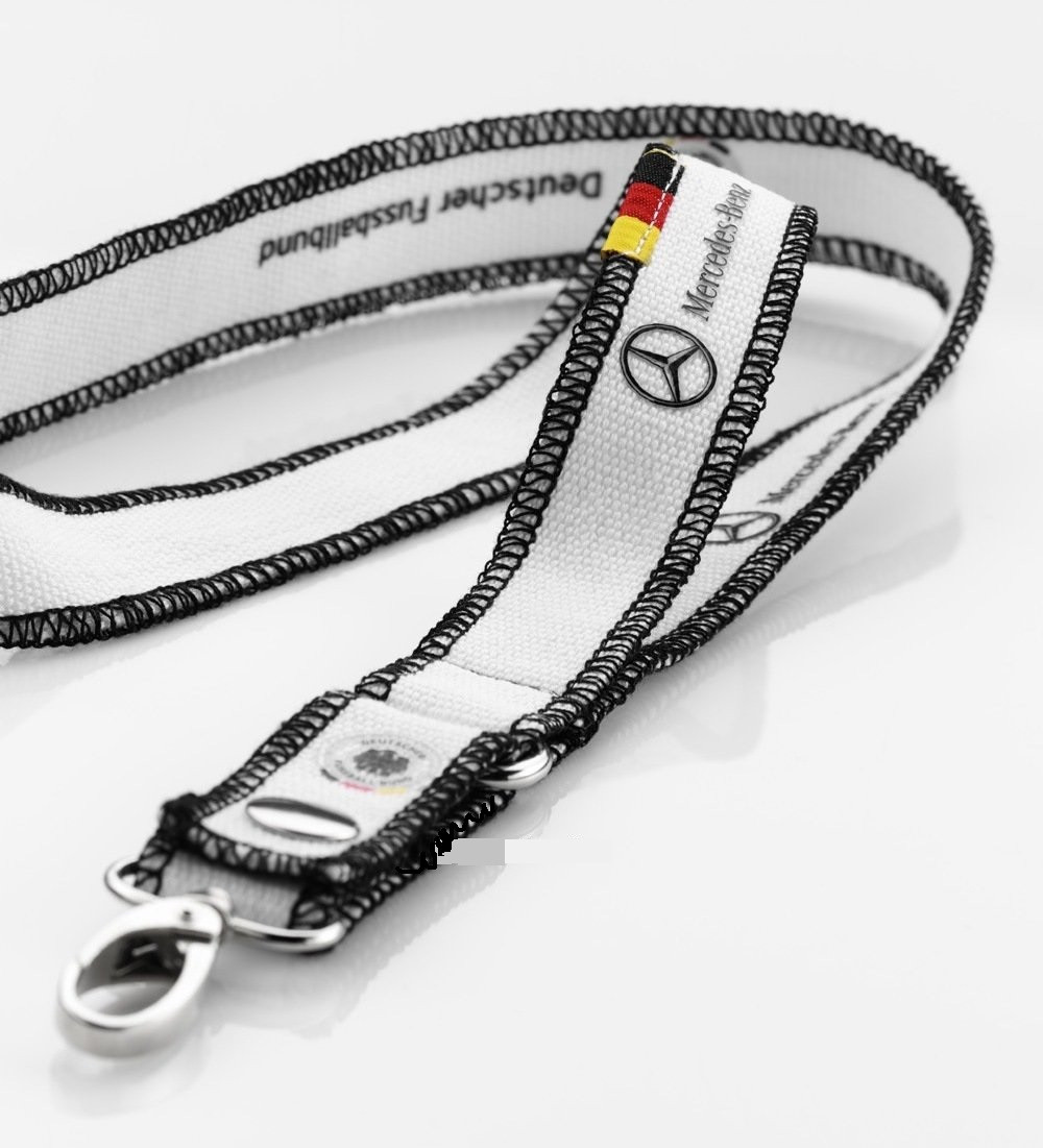 Шнурок з карабіном Mercedes DFB Lanyard, White артикул B66952584