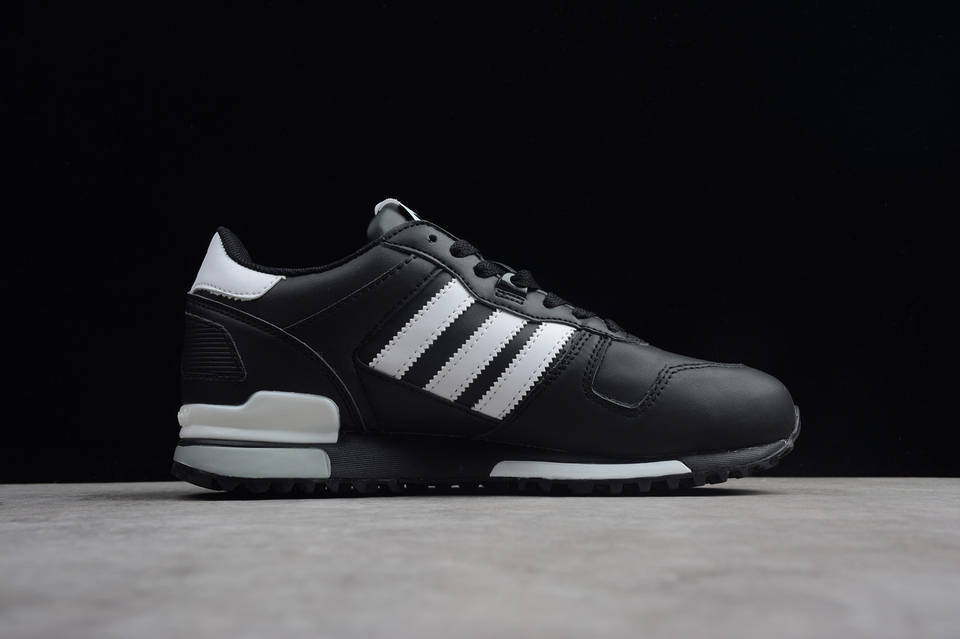 Купити Кросівки жіночі Adidas ZX 700 / ADM-3625 в Дніпропетровську
