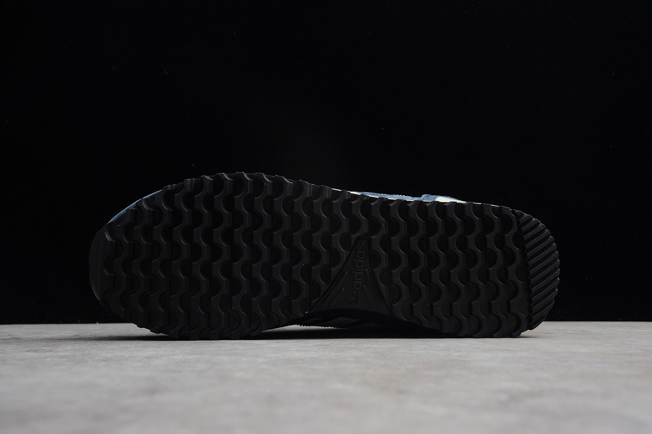 Купить Кроссовки мужские Adidas ZX 700 / ADM-3623 в