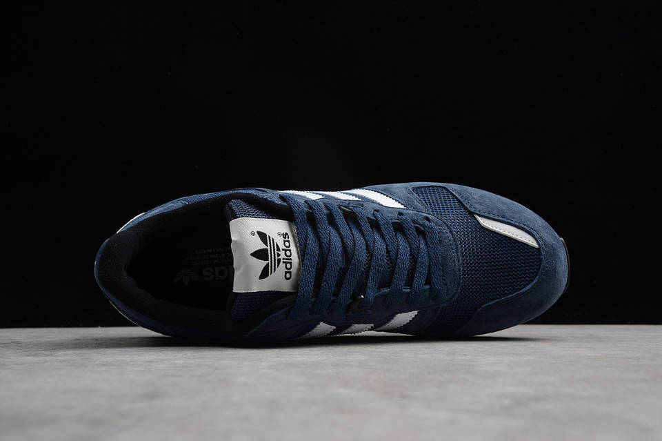 あつ Купить Кроссовки мужские Adidas ZX 700 / ADM-3623 в