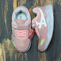 Кросівки на дівчину Тому.м