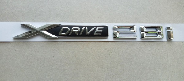 Шильдик напис X DRIVE 28i - фото 1 - id-p1224776318