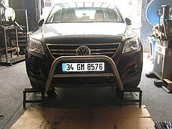 Кенгурятник низький з грилем на Volkswagen Tiguan 2007-2011 (без напису)