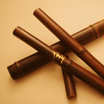 Бамбукові палиці, віники