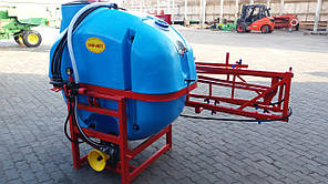 Обприскувач 600 л / 14 м на трактор навісний