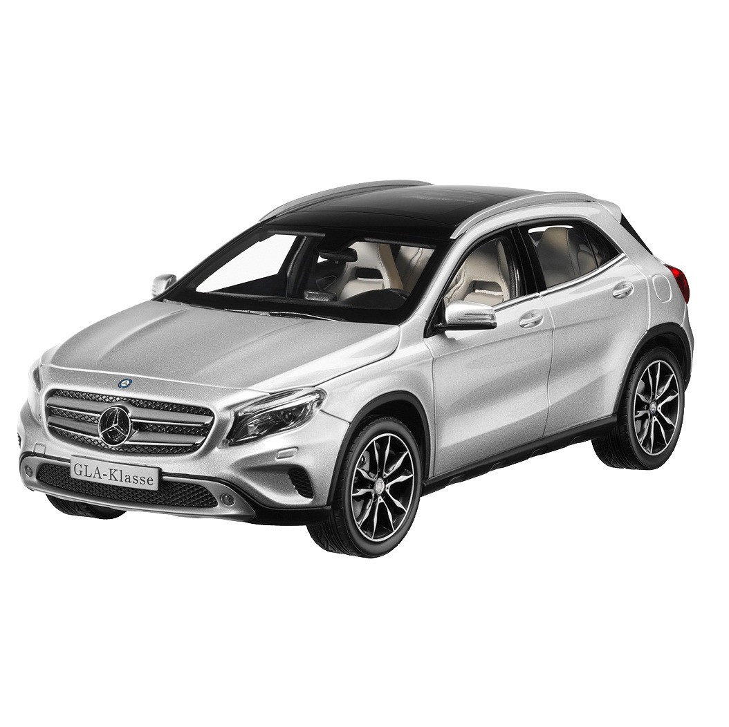 Модель автомобіля Mercedes GLA-Class, Scale 1:18, Polar Silver, артикул B66960267