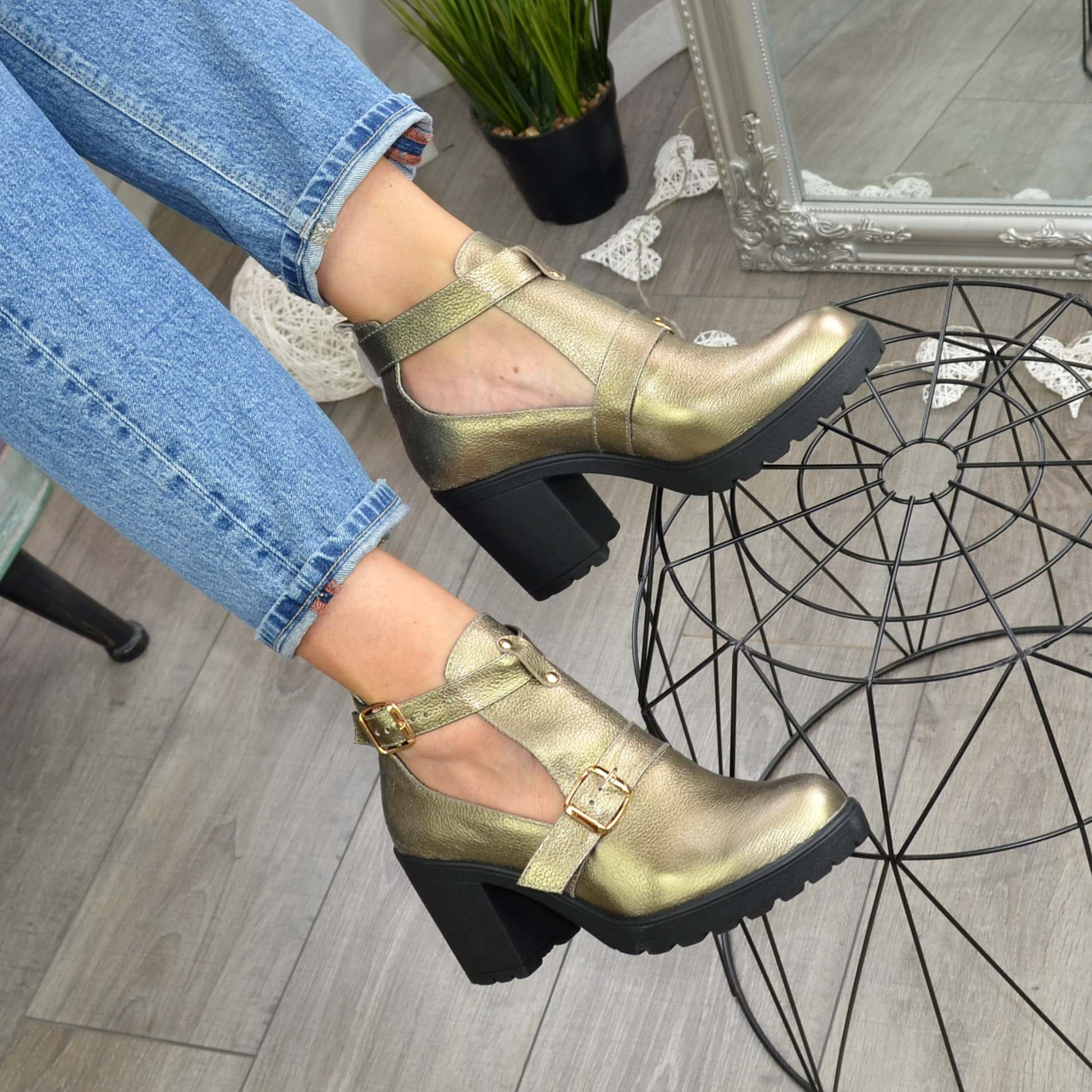 Відкриті ботильйони жіночі на підборах, колір бронза, фото 1