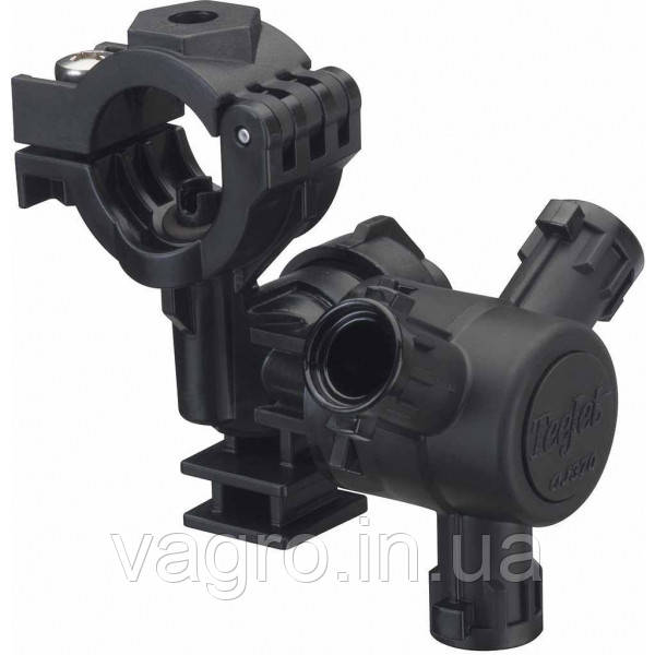 Корпус розпилювача на трубу d=1/2' 3 форсунки Teejet