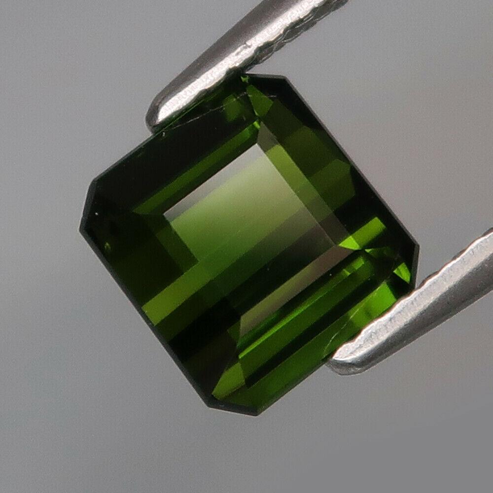 Натуральний турмалін 1.63 Ct 6.7 X 6.2 X 4.2 mm