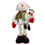 Сніговик з висувними ногами і з іграшкою, 81 см, Новорічна декоративна фігура 180080-2), фото 2