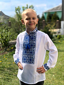 Ошатна вишиванка для хлопчика в українському стилі №3
