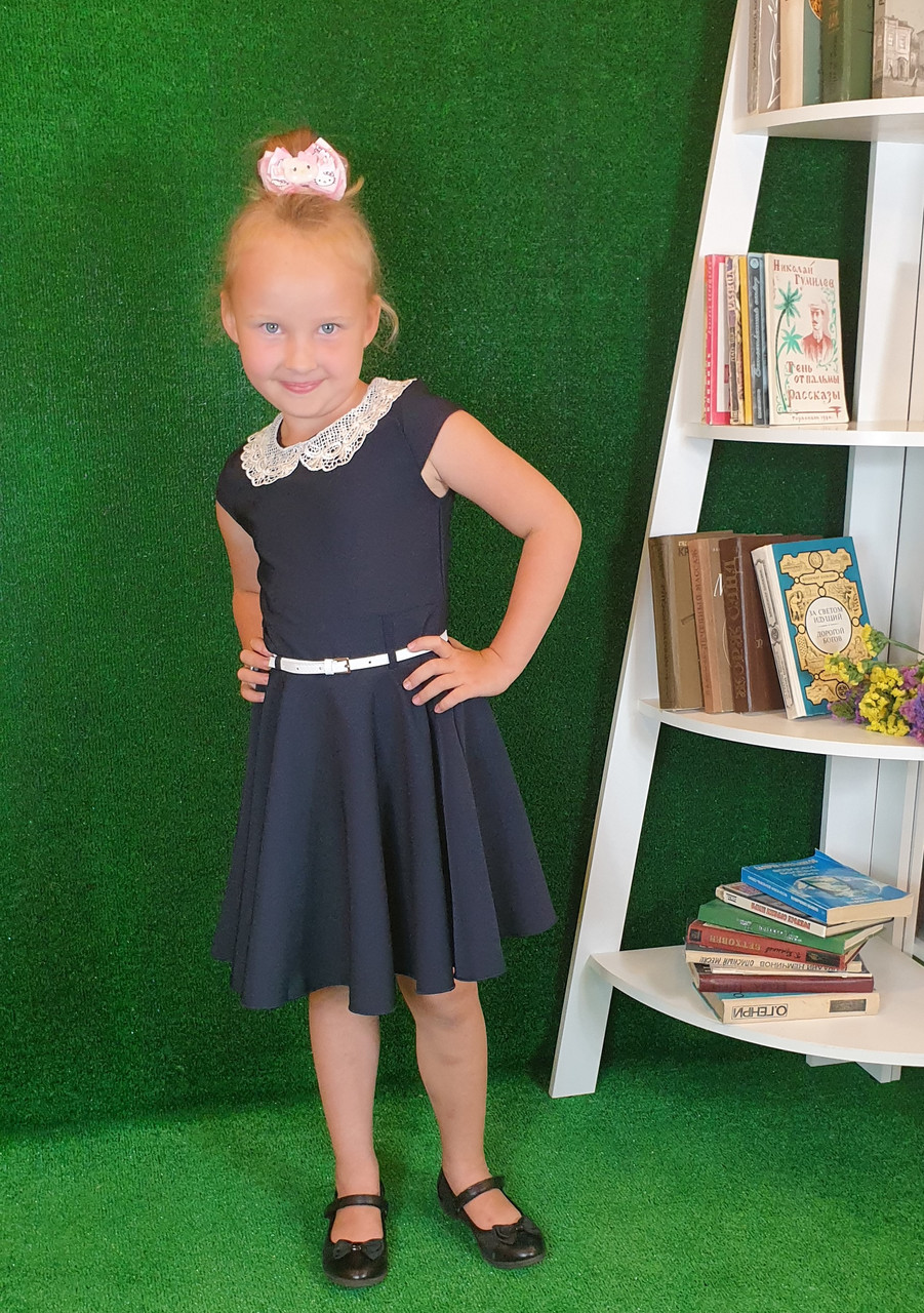 Сукня з мереживним коміром в школу для дівчинки 146,152 темно-синій