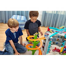 Трек Hot Wheels Легендарний гараж із вертольотом і підіймачами на 36 місць Hot Wheels Mattel, фото 5