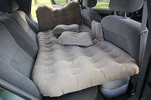 Надувний матрац із насосом у машину на заднє сидіння з насосом колір сіра товщина 12 см