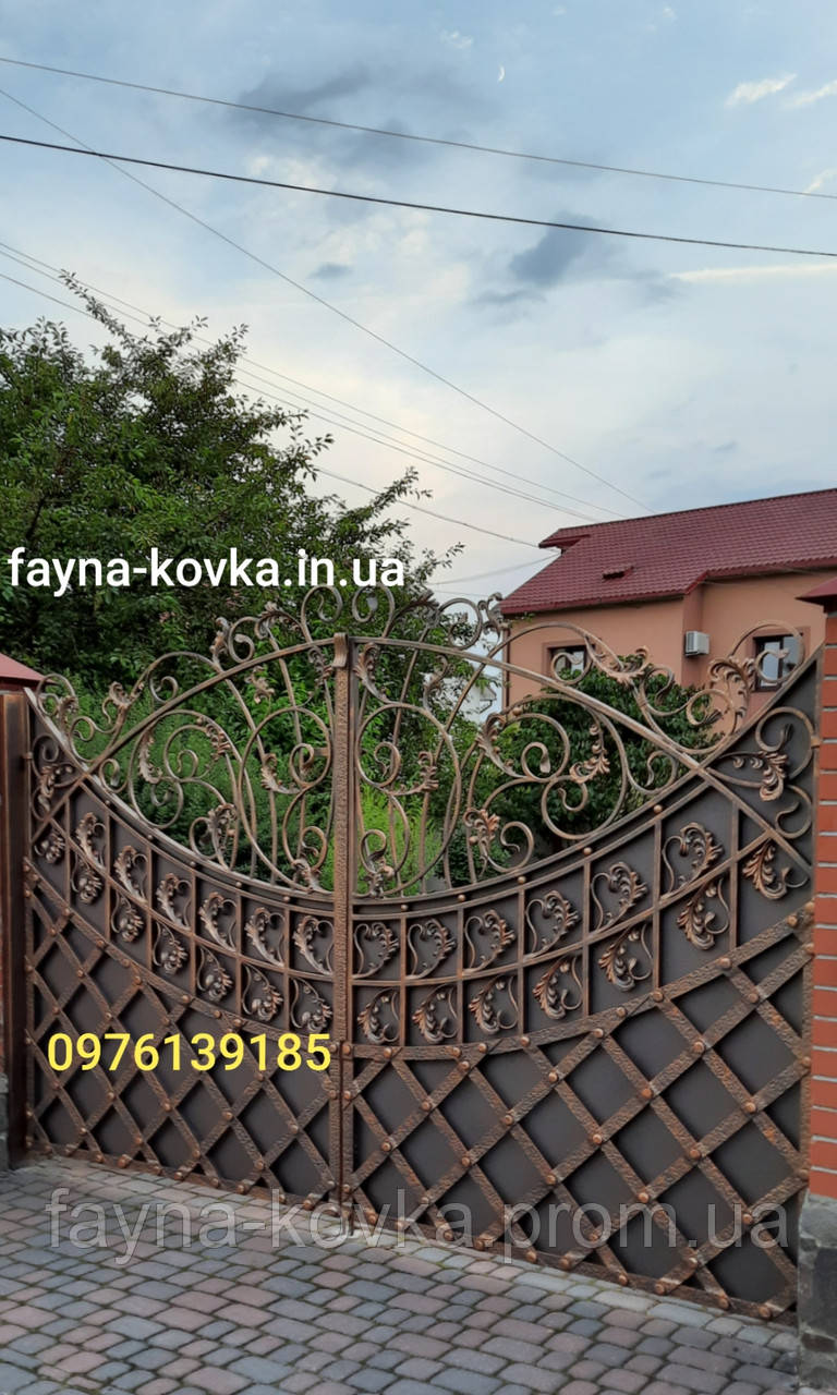 Ковані ворота. Кована брама.