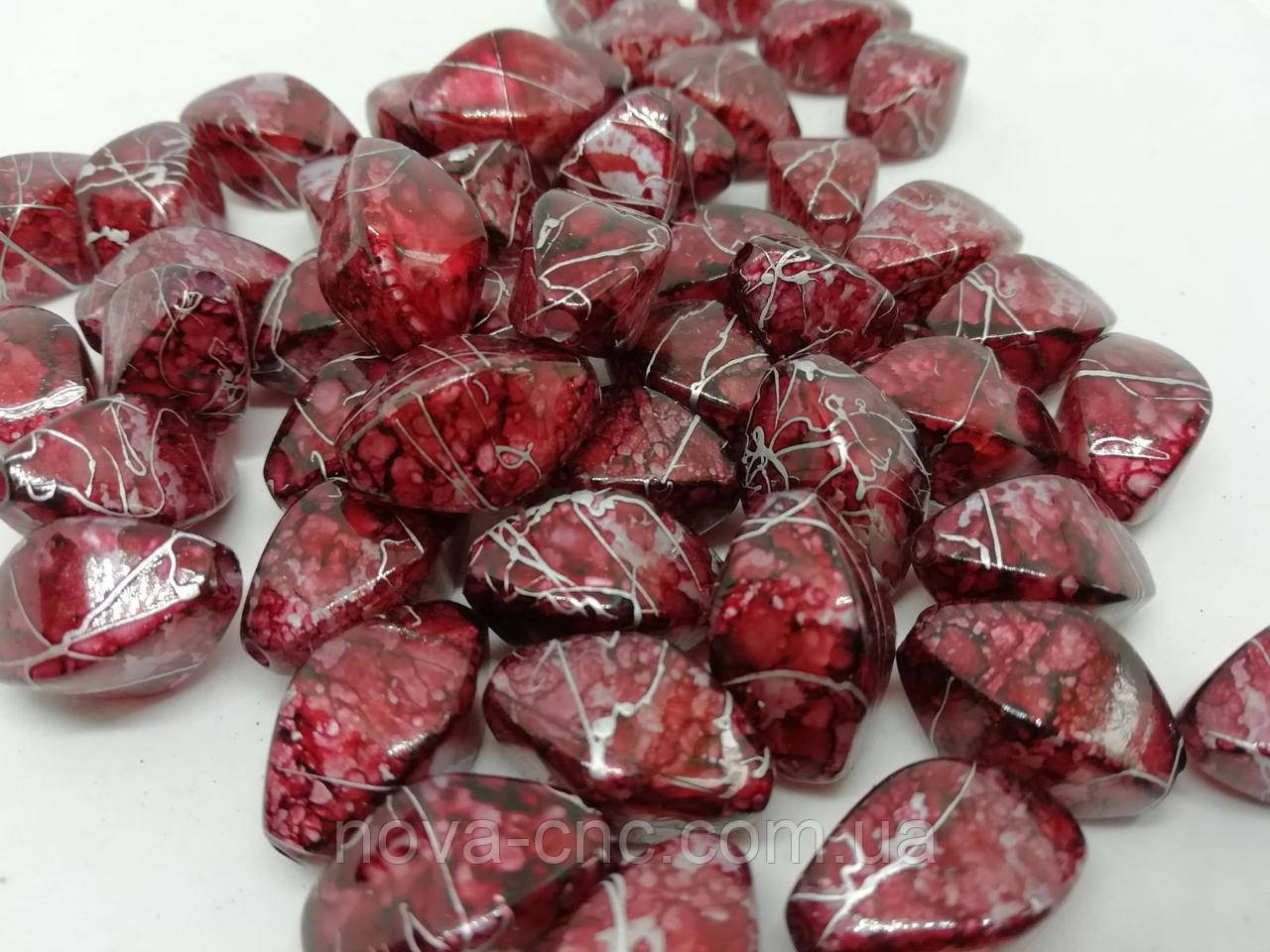 Бусини пластик "Ромб" червоний мармур 18 мм 500 грамів