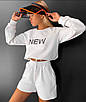 Жіночий модний костюм NEW шорти на високій посадці та укорочений світшот, фото 2