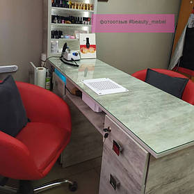 Профессиональный маникюрный стол с мощной вытяжкой, подсветкой и УФ лампой 1