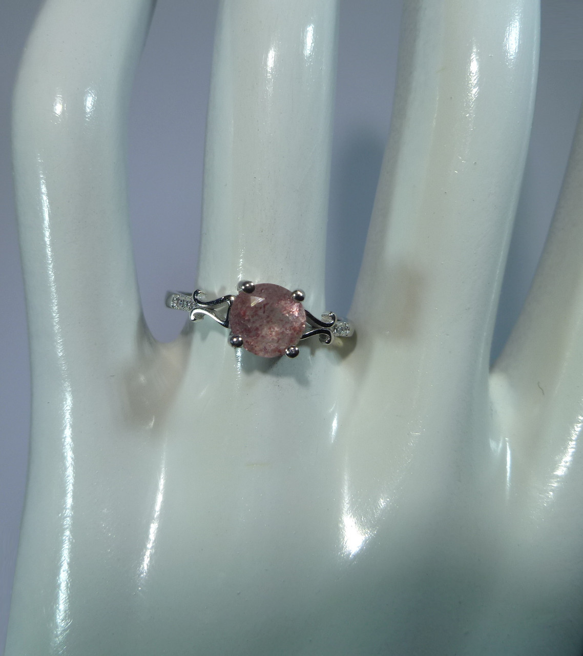 Редкость Кольцо с натуральным африканским земляничным кварцем 1.18 ct Размер 18 - фото 10 - id-p1227358722