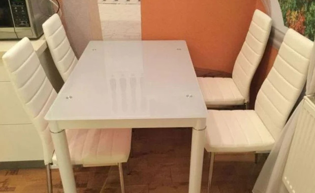 Стеклянный стол Galant 110x70см прямоугольный белый