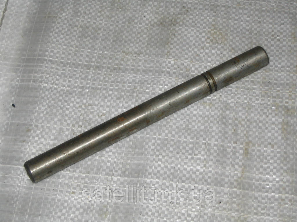 Вал водяного насоса ЗІЛ-130,