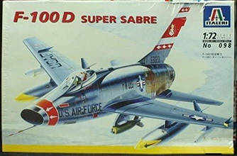 F-100D Super Sabre 1/72 Italeri  098